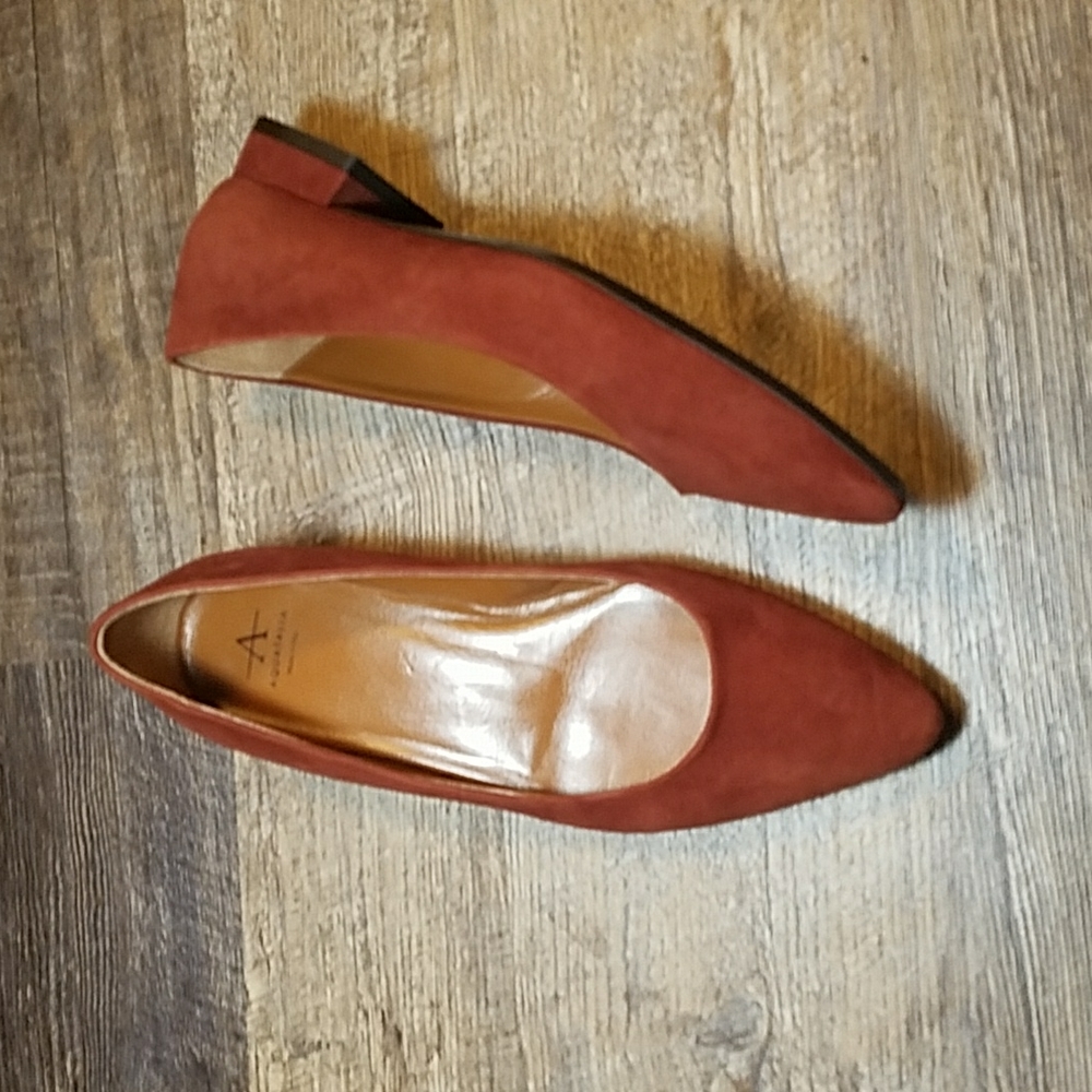 Aquatalia Size 7 Suede soft light mauve Burnt Sienna